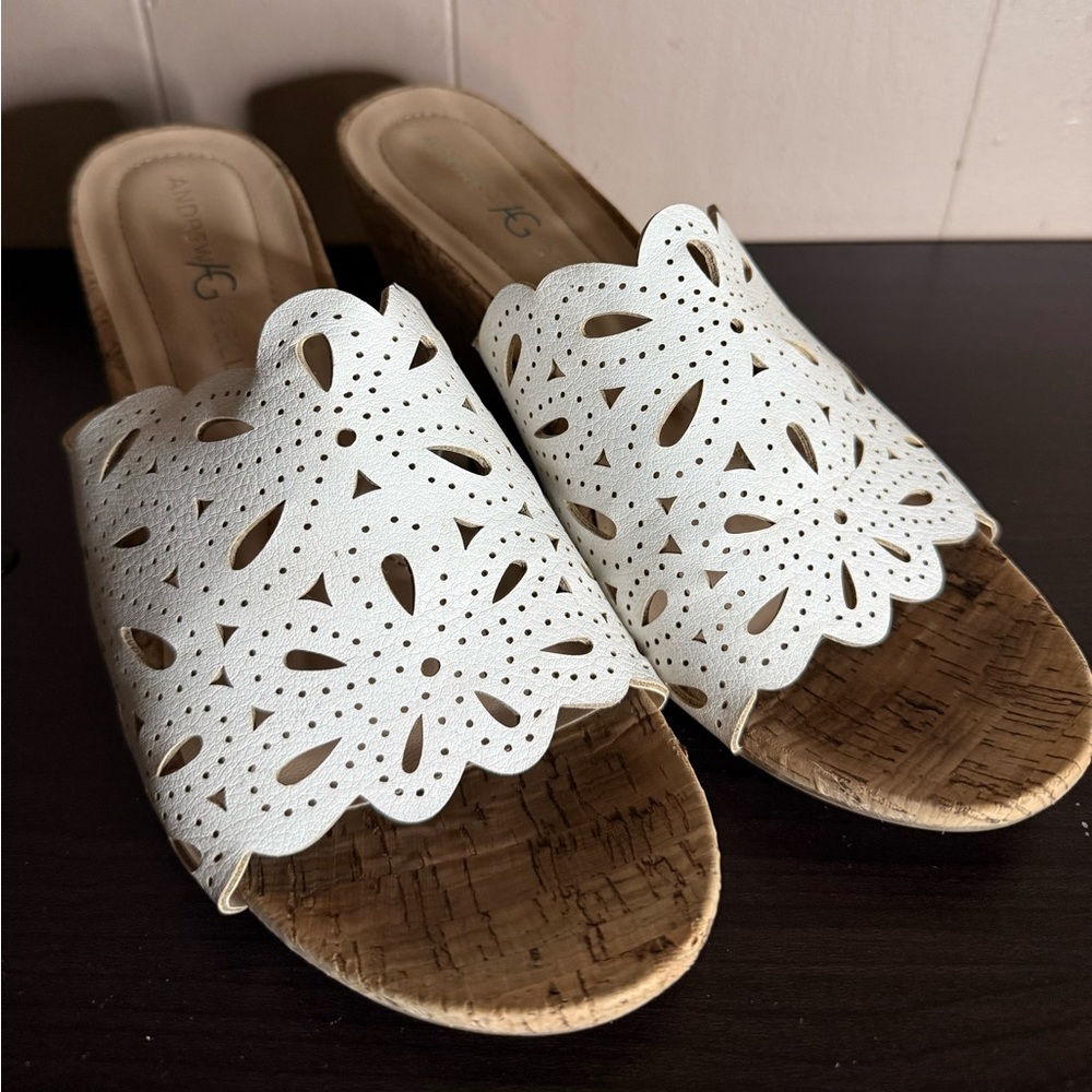 Andrew Geller Cream Cut-Out Mules